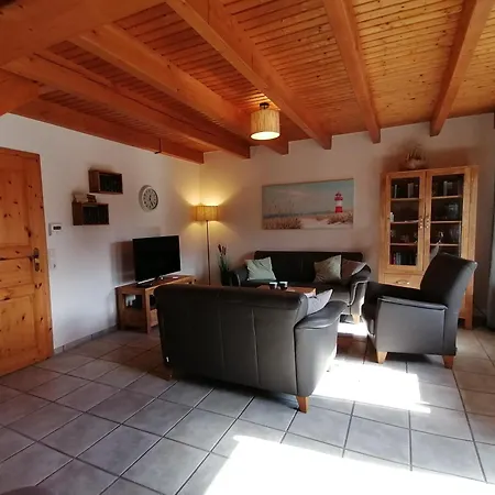 בית נופש Osterhuus - Gemuetlich, Familienfreundlich, Wallbox, Wlan, 3-sterne, Im Zentrum Von Neßmersiel