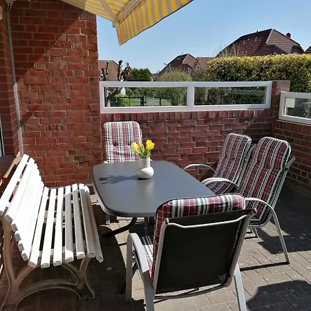 Feriehus Osterhuus - Gemuetlich, Familienfreundlich, Wallbox, Wlan, 3-sterne, Im Zentrum Von