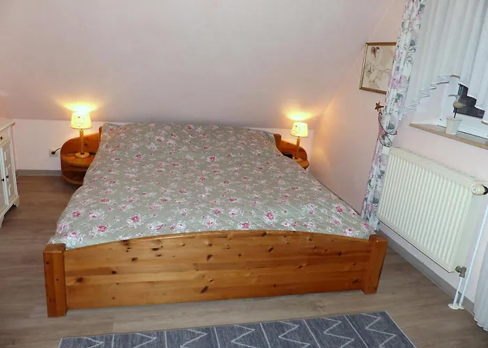 Osterhuus - Gemuetlich, Familienfreundlich, Wallbox, Wlan, 3-sterne, Im Zentrum Von Tatil Evi *