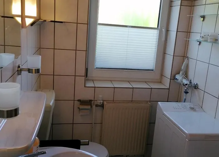 Osterhuus - Gemuetlich, Familienfreundlich, Wallbox, Wlan, 3-sterne, Im Zentrum Von